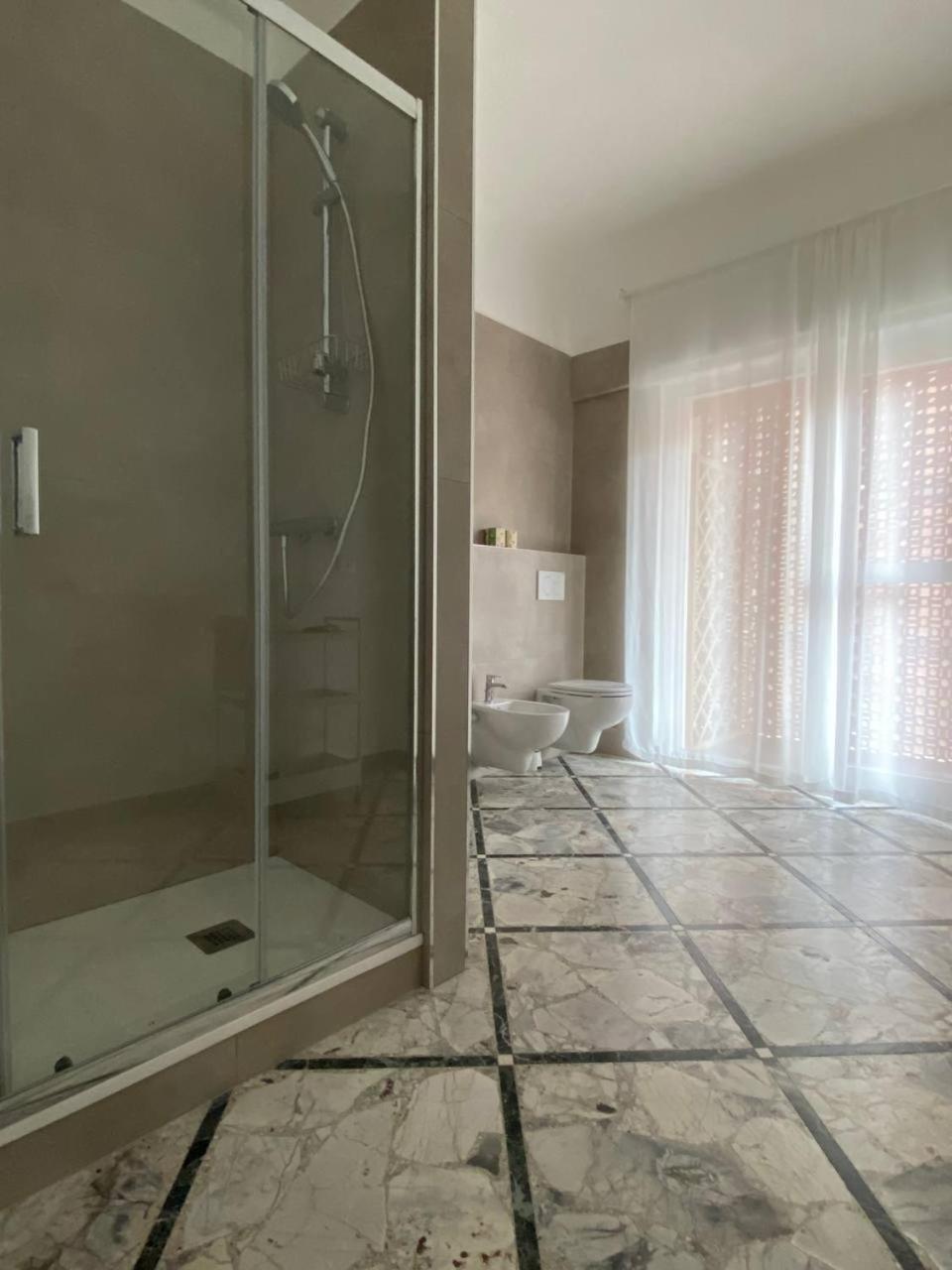 Quintino Sella Suites Bari Exterior foto