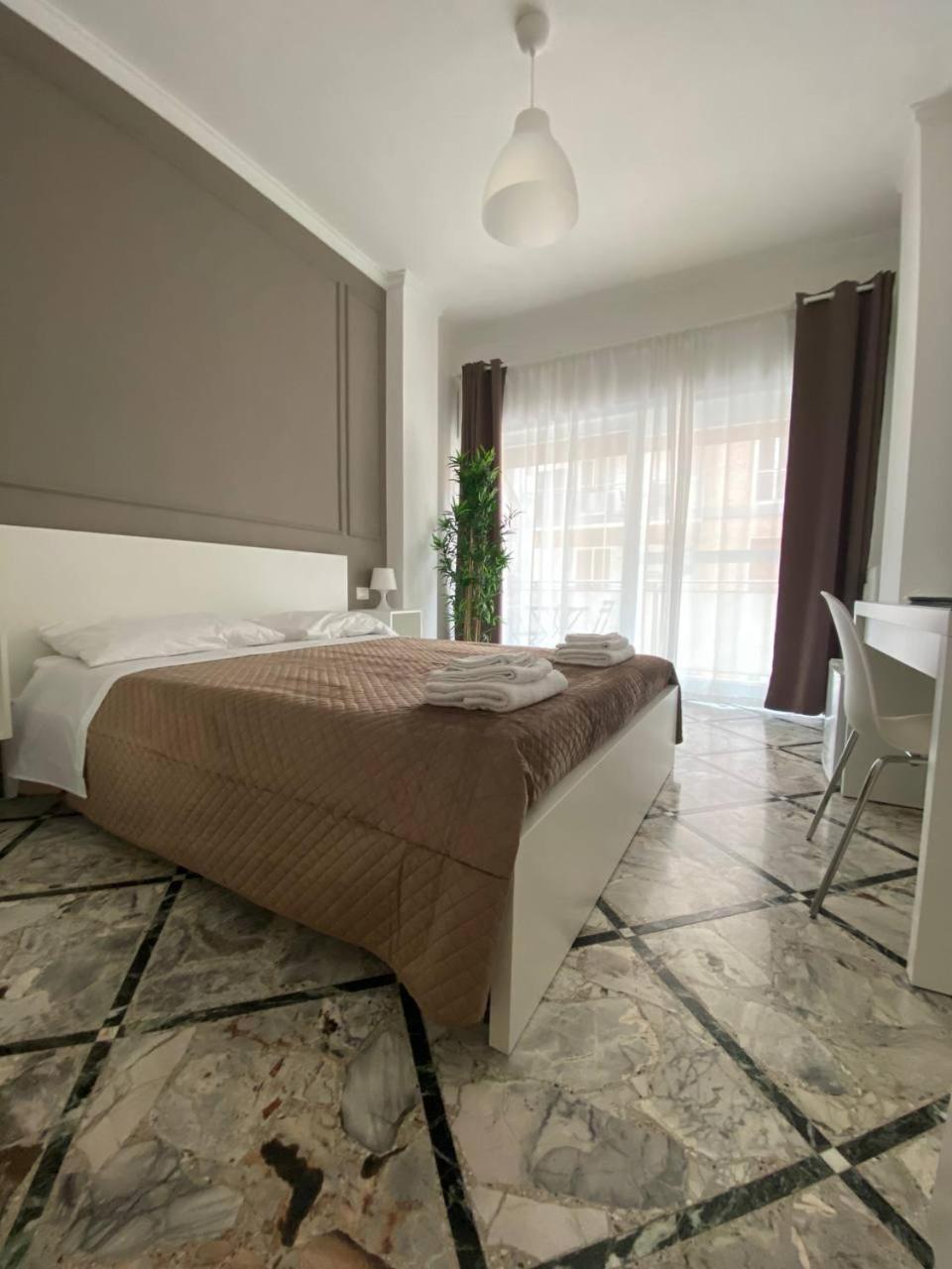 Quintino Sella Suites Bari Cameră foto